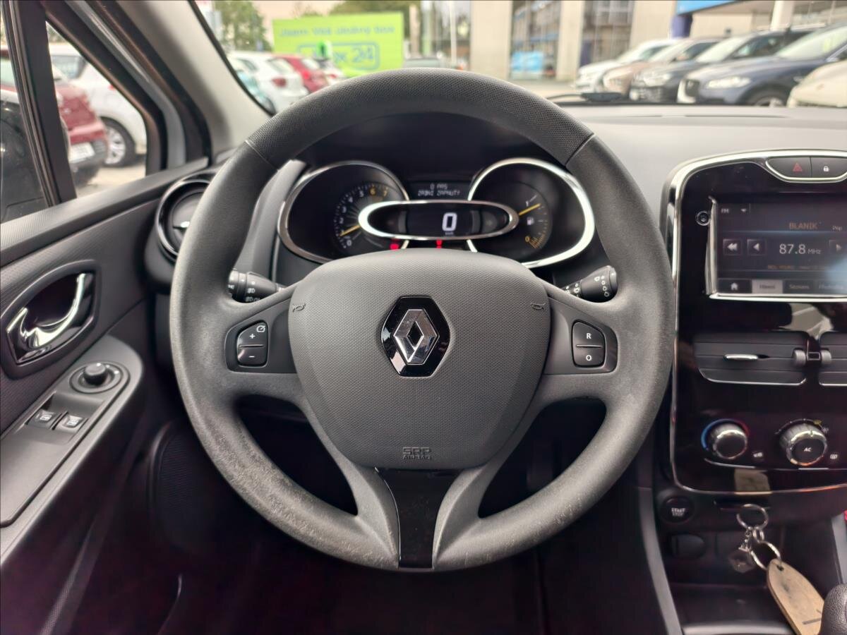 Renault Clio Hatchback 1,1 l 54 kw