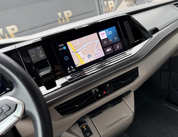 Volkswagen Multivan 27