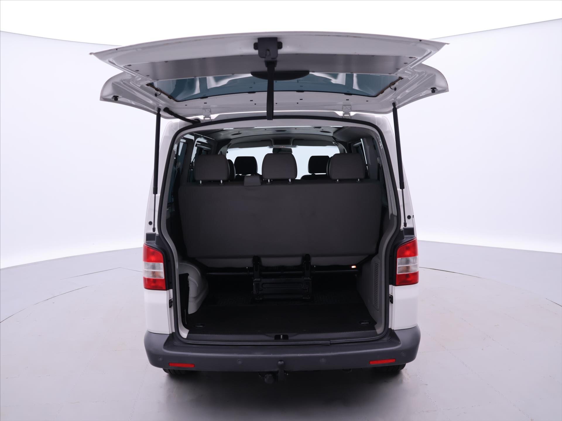 Volkswagen Transporter Kombi 2,0 l 75 kw