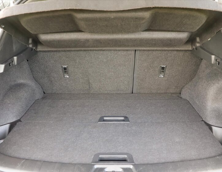 Nissan Qashqai SUV / Terénní 1,2 l 85 kw