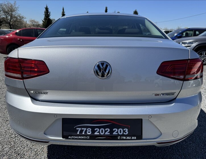 Volkswagen Passat Ostatní 1,6 l 88 kw