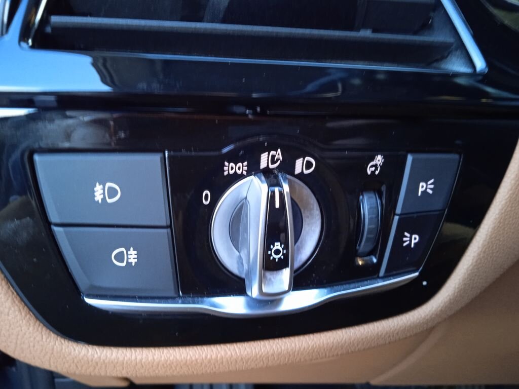 BMW Řada 6 Sedan / Limuzína 3,0 l 195 kw