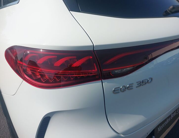 Mercedes-Benz EQE 14