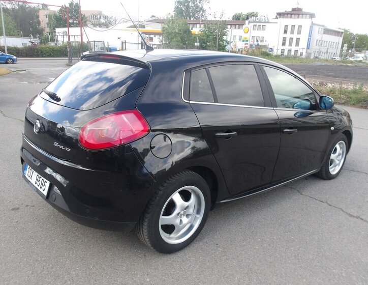 Fiat Bravo Hatchback 1,4 l 88 kw