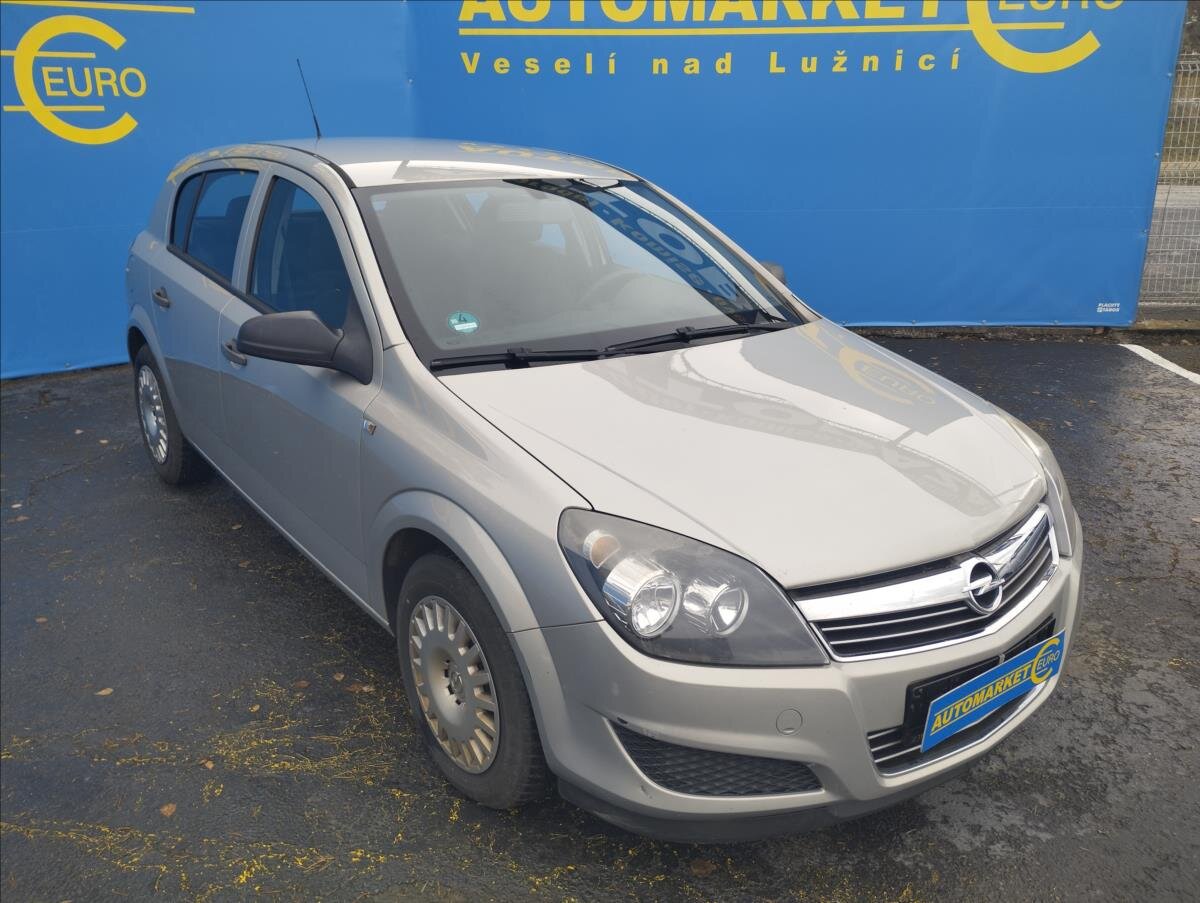 Opel Astra Hatchback 1,4 l 66 kw