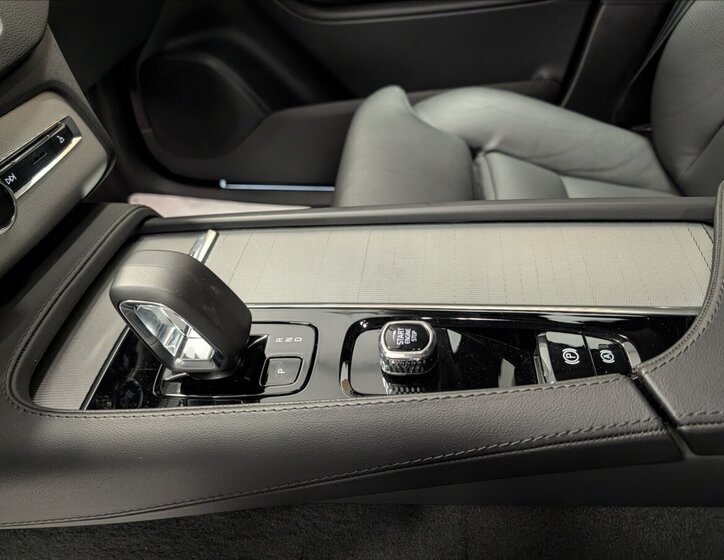 Volvo XC90 Ostatní 2,0 l 335 kw