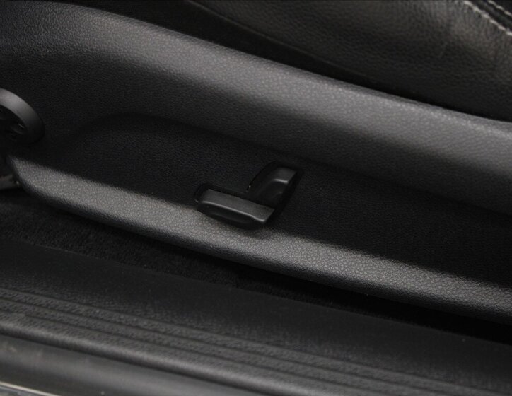 Mercedes-Benz Třídy E Kupé 2,0 l 143 kw