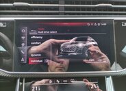 Audi Q8 SUV / Terénní 3,0 l 210 kw