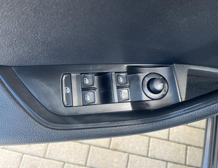 Škoda Superb Kombi 2,0 l 110 kw