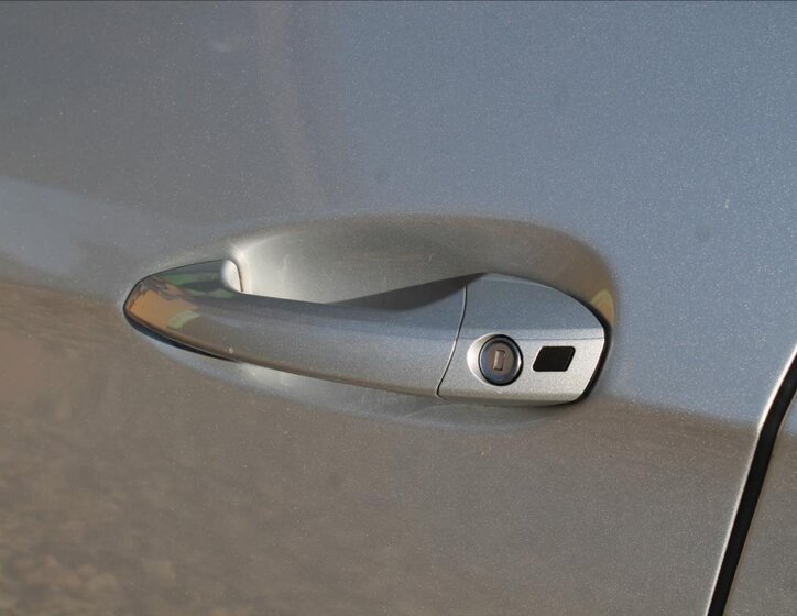 Mercedes-Benz Třídy E Kombi 2,1 l 125 kw