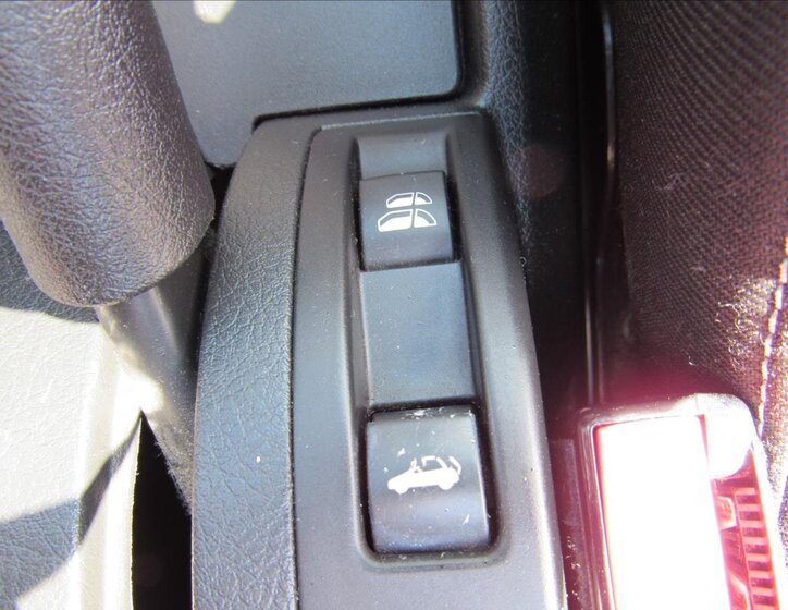 Peugeot 207 Kabriolet 1,6 l 88 kw