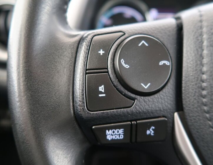 Toyota RAV4 SUV / Terénní 2,5 l 114 kw