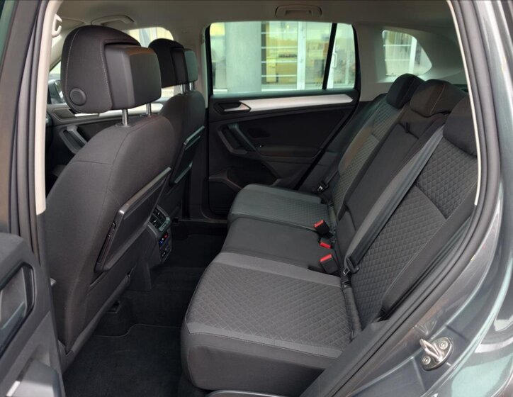 Volkswagen Tiguan SUV 1,5 l 96 kw