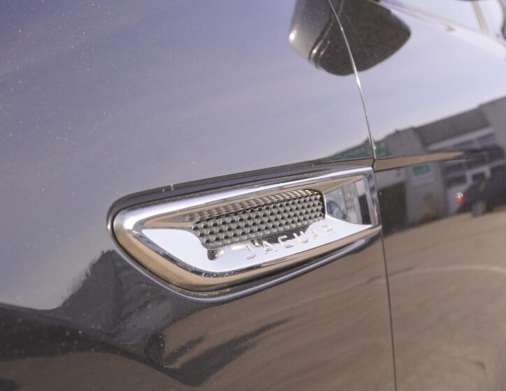 Jaguar F-Pace SUV / Terénní 2,0 l 184 kw