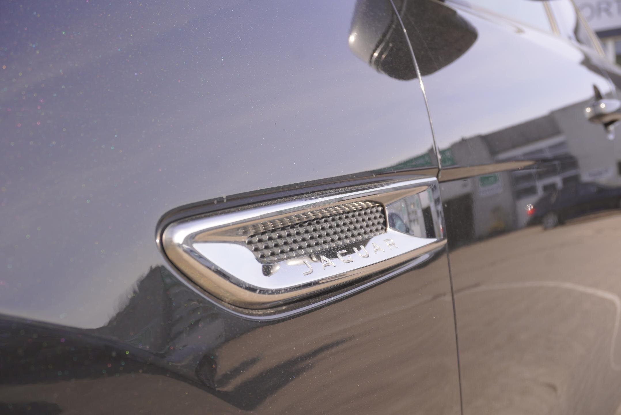 Jaguar F-Pace SUV / Terénní 2,0 l 184 kw