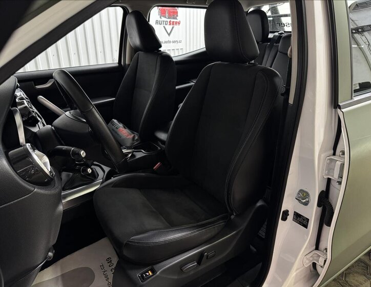 Mercedes-Benz Třídy X Pick-up 2,3 l 120 kw