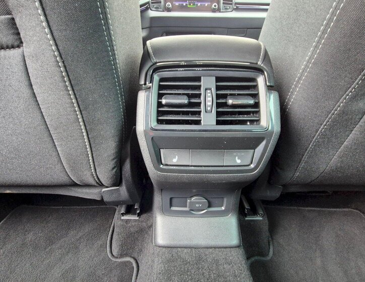 Škoda Karoq SUV / Terénní 1,5 l 110 kw