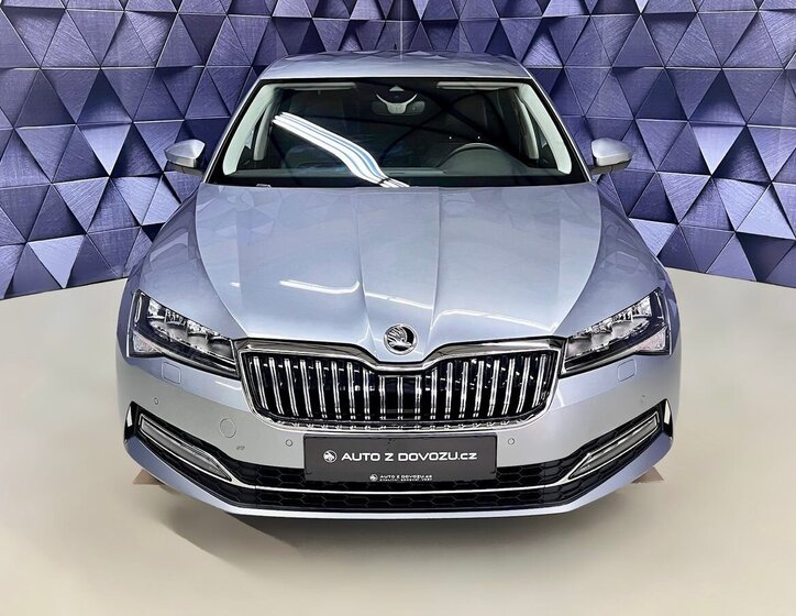 Škoda Superb Sedan / Limuzína 2,0 l 140 kw