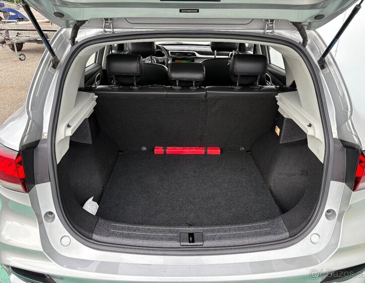 MG ZS SUV 999,0 82 kw