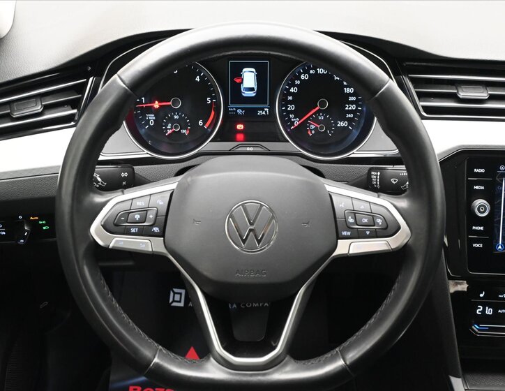 Volkswagen Passat Kombi 2,0 l 110 kw