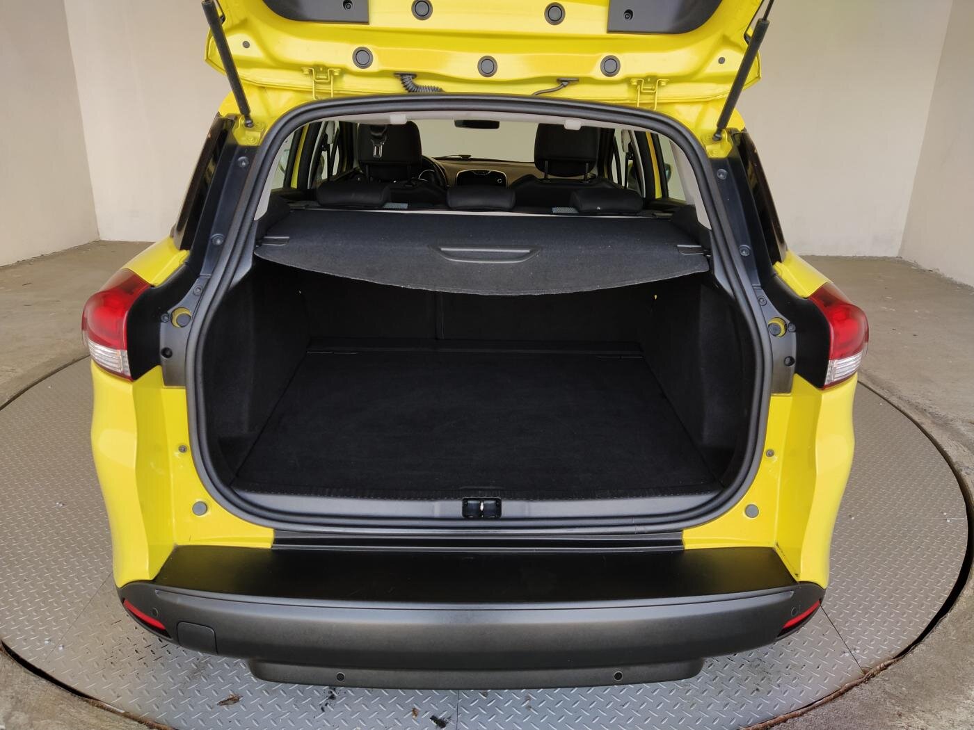 Renault Clio Kombi 898,0 66 kw