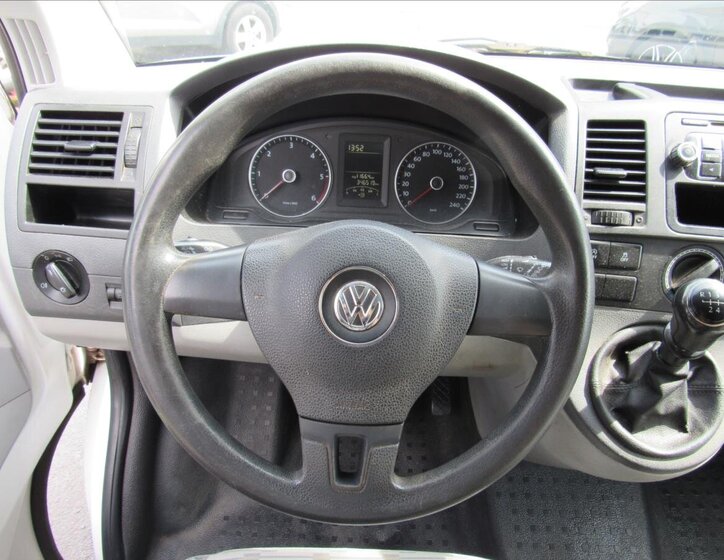 Volkswagen Transporter Skříň 2,0 l 84 kw
