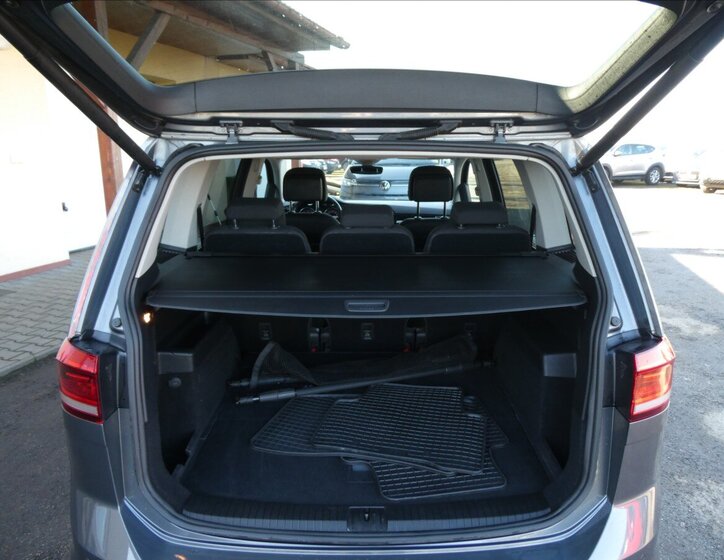 Volkswagen Touran MPV 2,0 l 110 kw