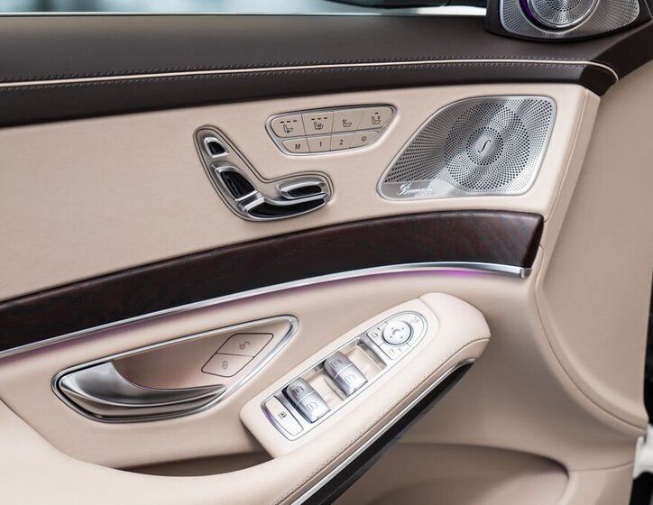 Mercedes-Benz Třídy S 8