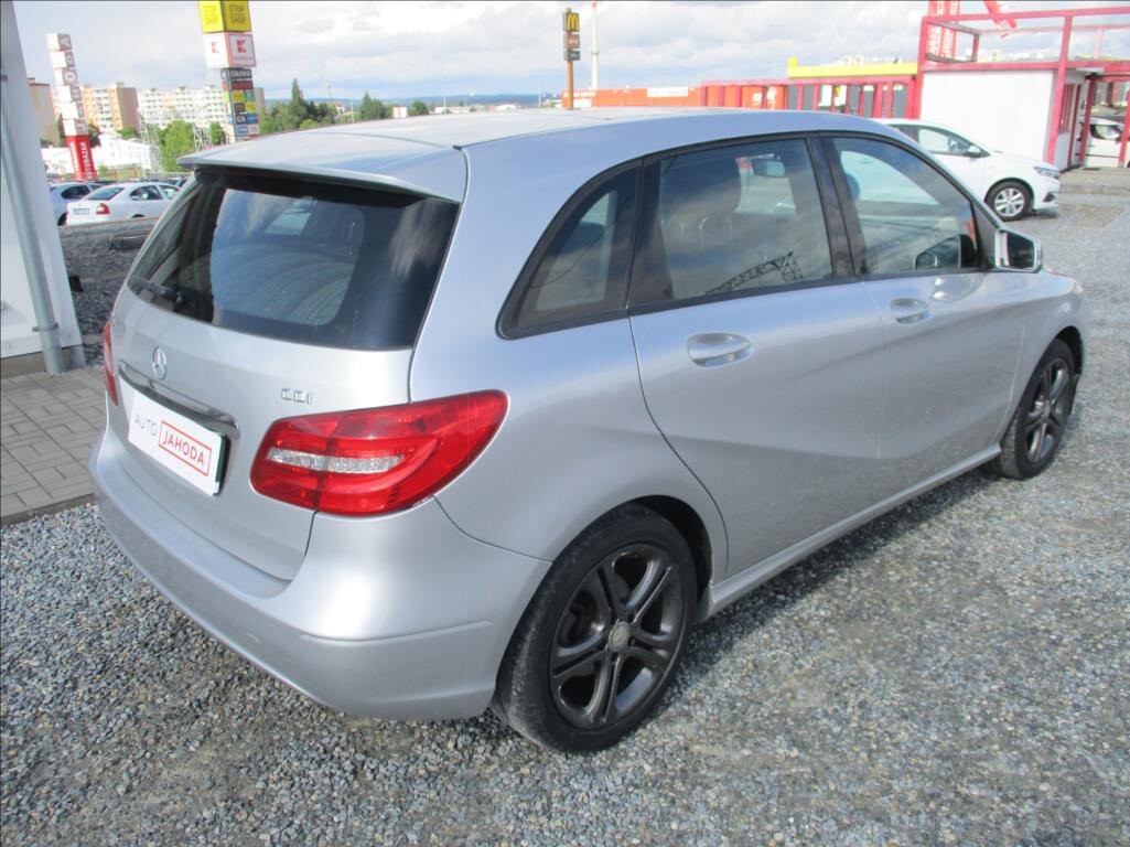 Mercedes-Benz Třídy B Kombi 1,5 l 80 kw