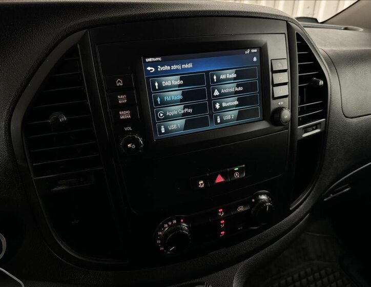 Mercedes-Benz Vito 24