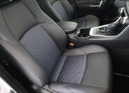 Toyota RAV4 SUV 2,5 l 131 kw