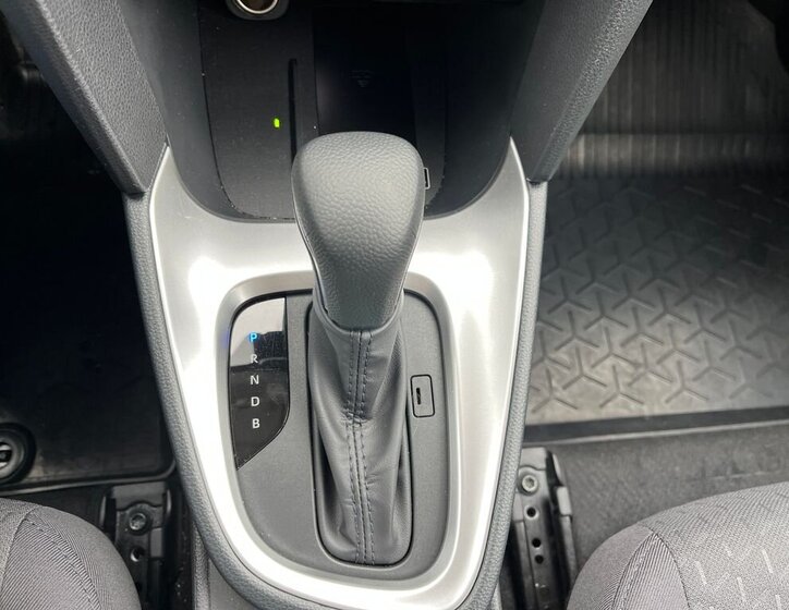 Toyota Yaris Cross SUV 1,5 l 68 kw