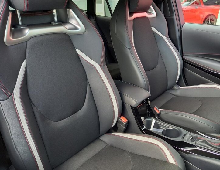 Toyota Corolla Kombi 2,0 l 144 kw