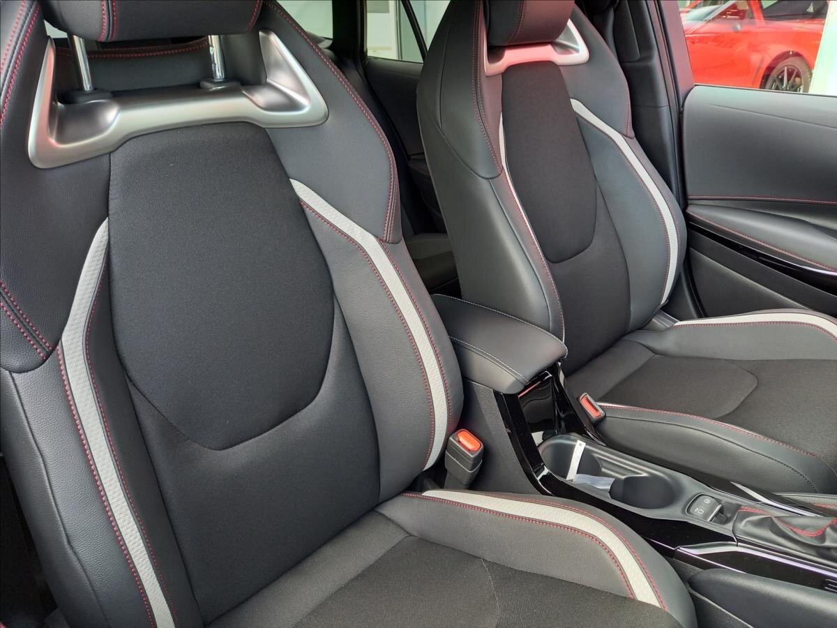 Toyota Corolla Kombi 2,0 l 144 kw