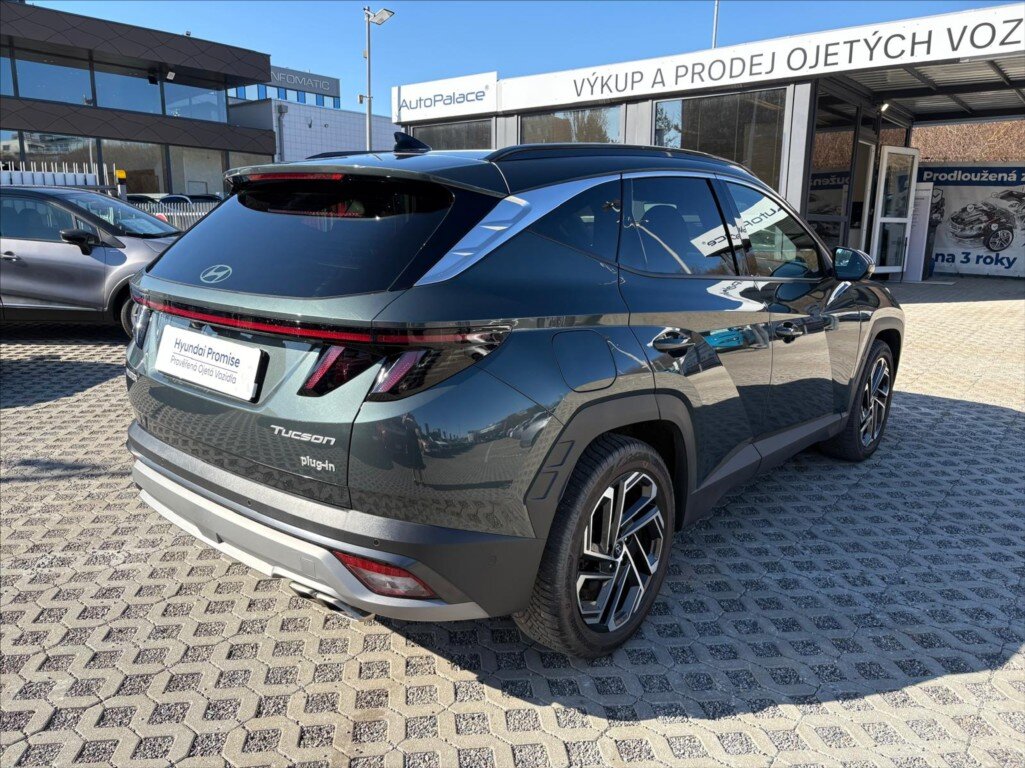 Hyundai Tucson SUV / Terénní 1,6 l 185 kw
