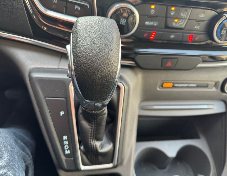 Ford Tourneo Custom Kombi 2,0 l 96 kw