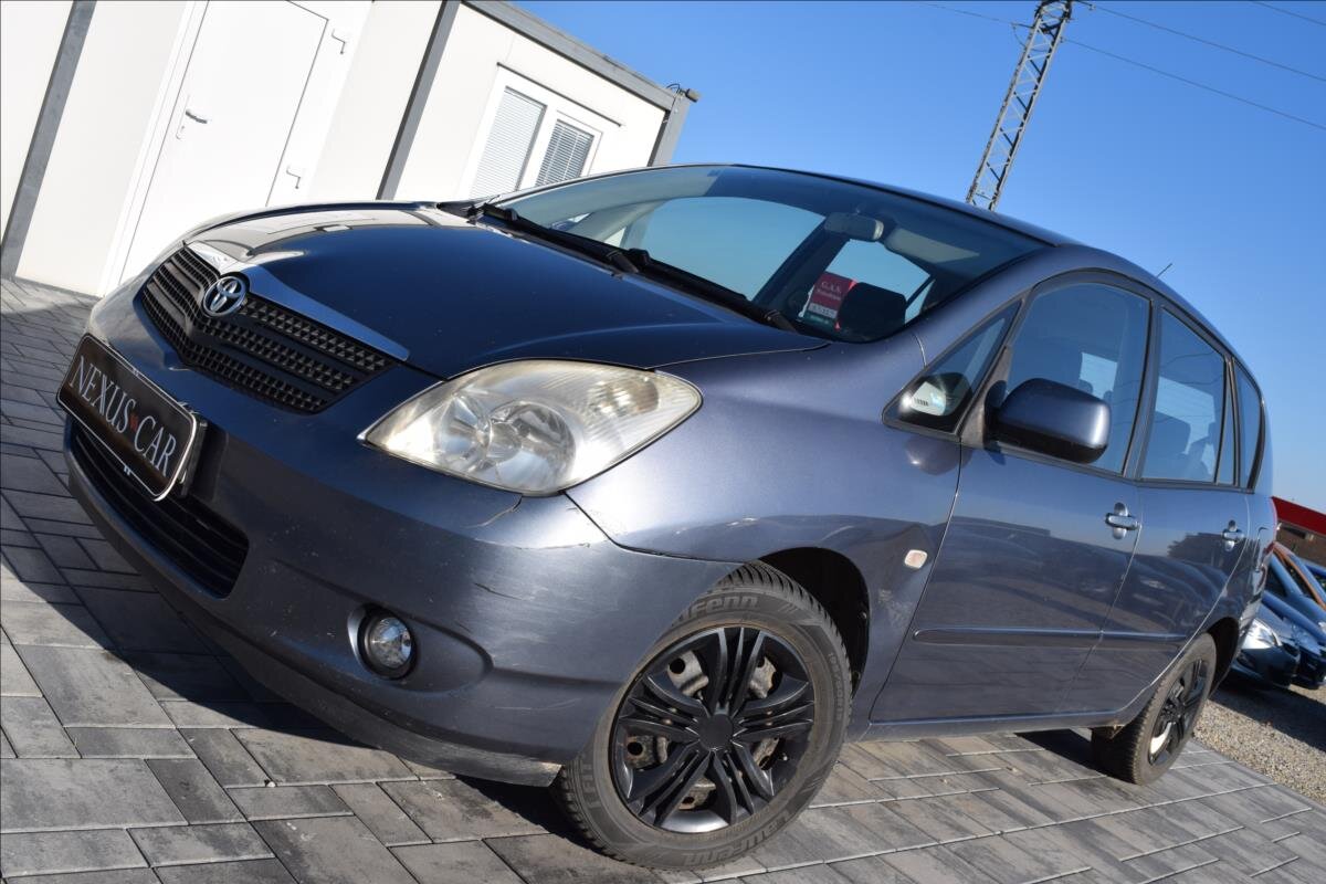 Toyota Corolla Verso Kombi 1,6 l 81 kw