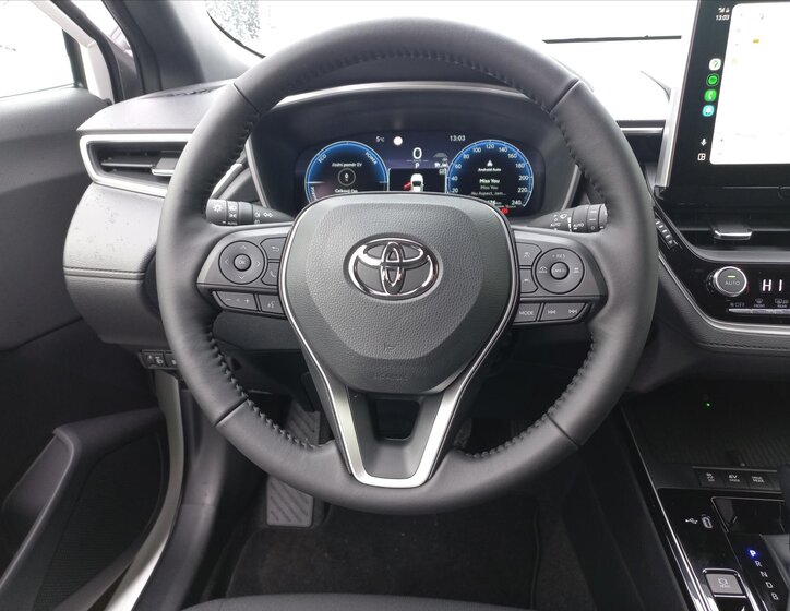 Toyota Corolla Cross CUV / Crossover 1,8 l 103 kw