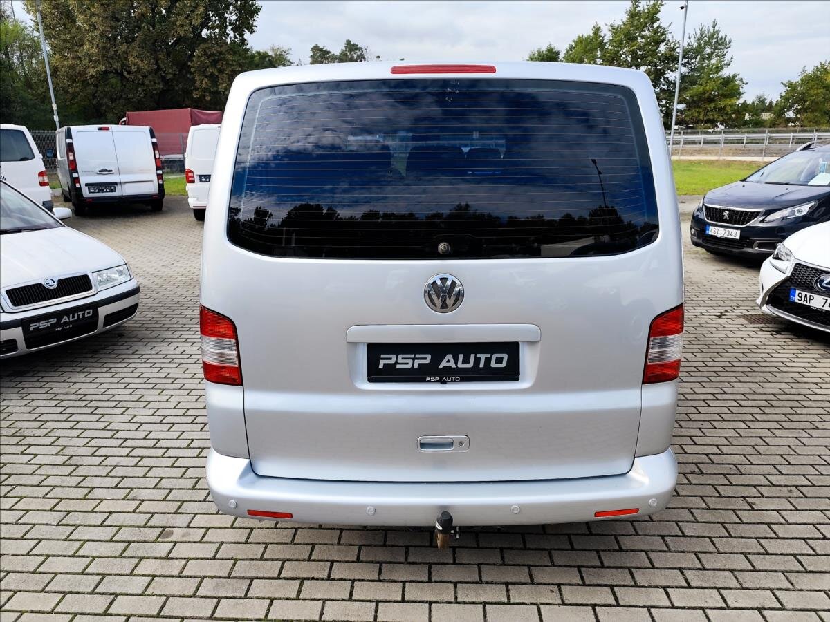 Volkswagen Caravelle Kombi 2,5 l 96 kw