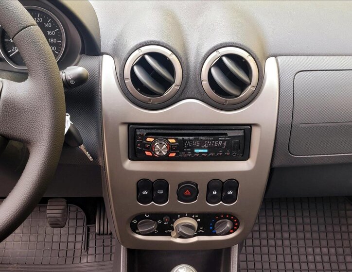 Dacia Sandero Hatchback 1,6 l 62 kw