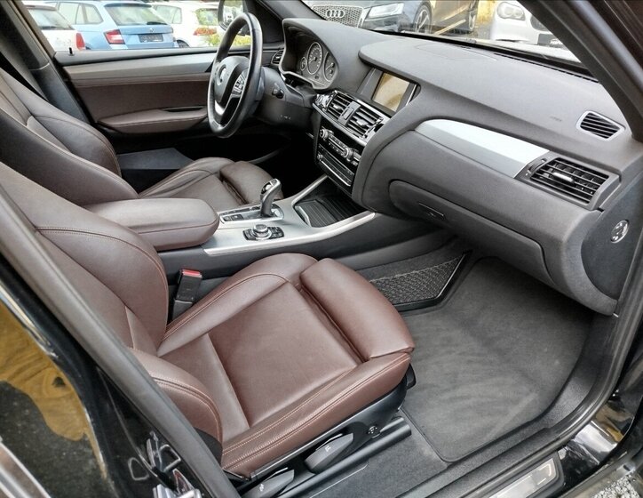 BMW X3 SUV / Terénní 3,0 l 190 kw