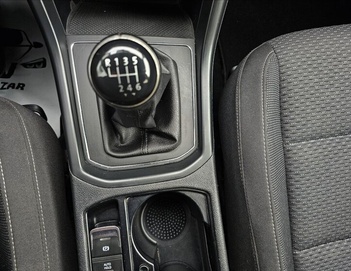 Volkswagen Touran 24