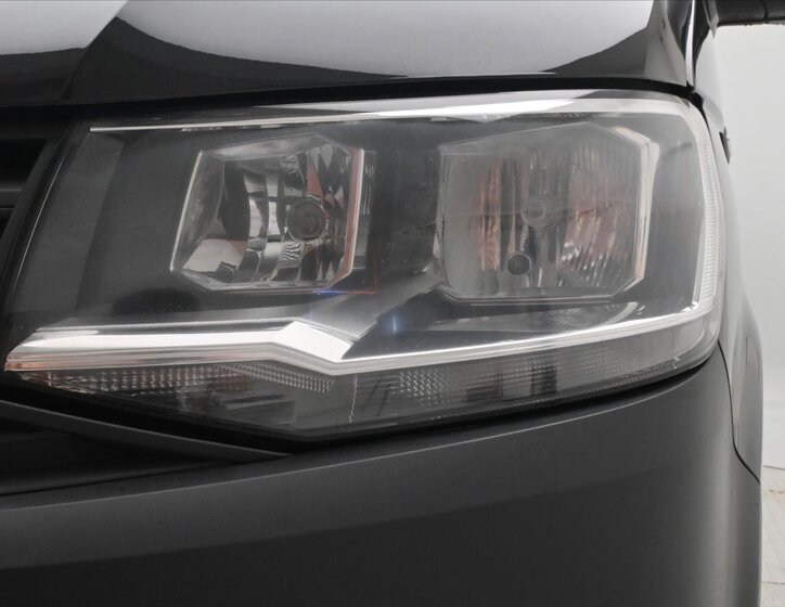 Volkswagen Transporter Skříň 2,0 l 75 kw