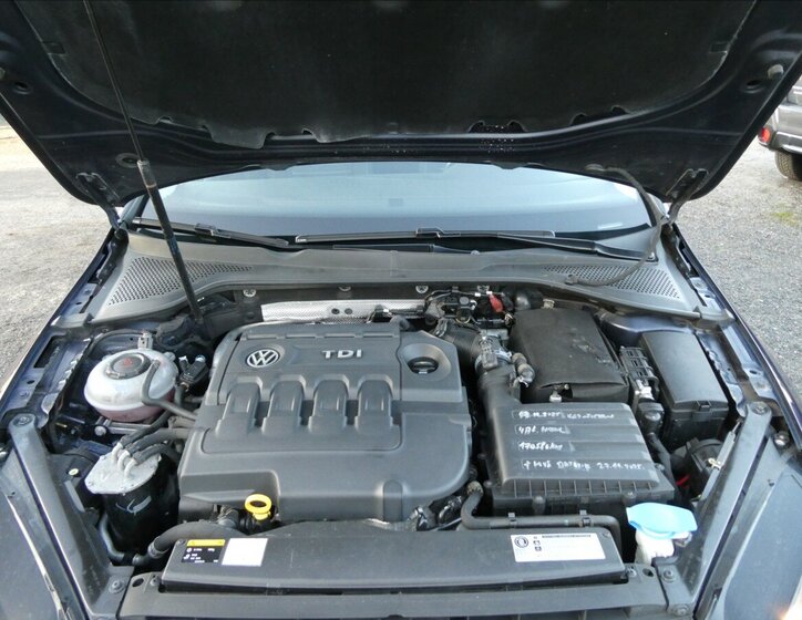 Volkswagen Golf Kombi 1,6 l 81 kw