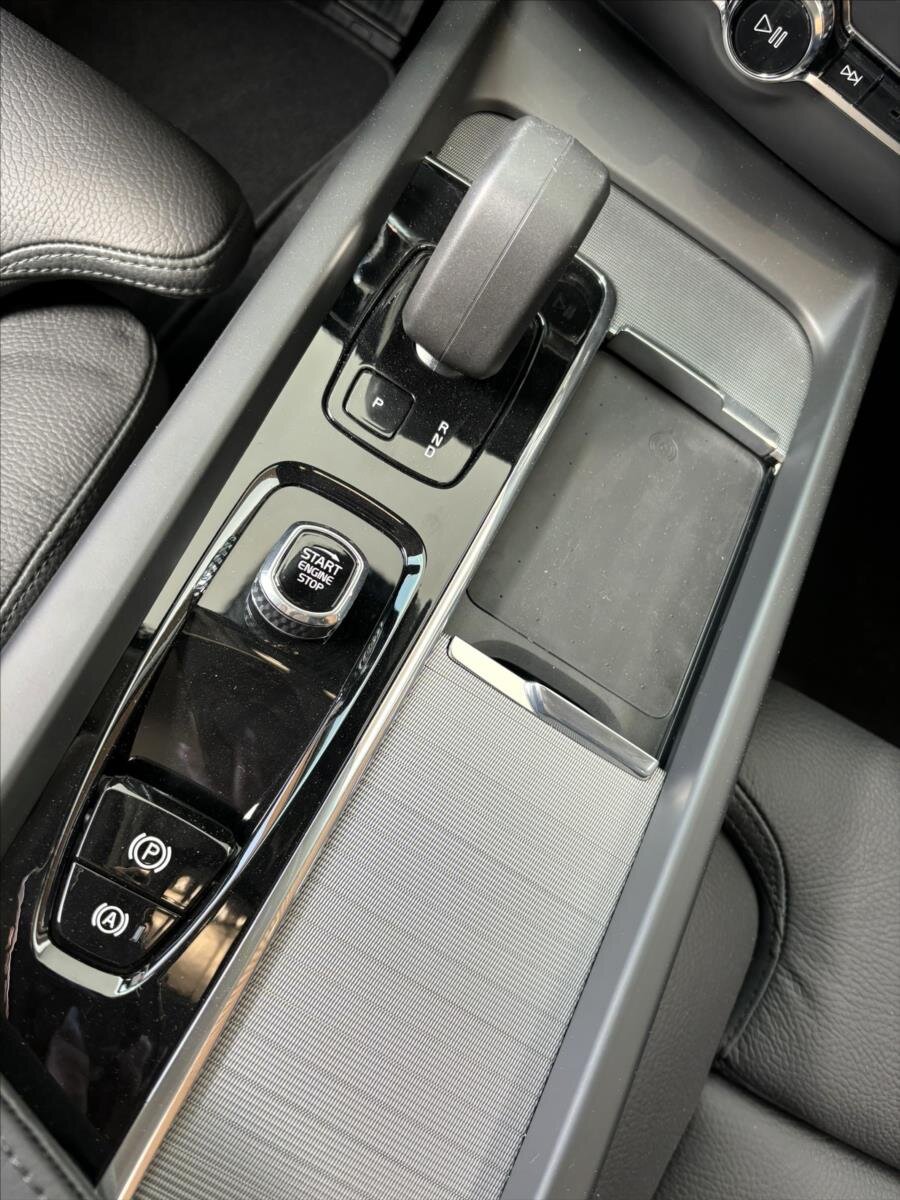 Volvo V60 Kombi 2,0 l 145 kw