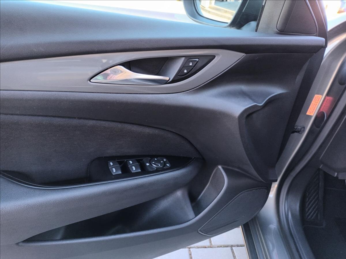 Opel Insignia Kombi 1,6 l 81 kw