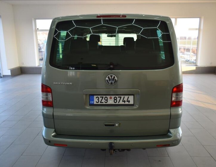 Volkswagen Multivan VAN-Minibus 2,5 l 128 kw