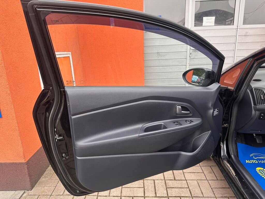 KIA Rio Hatchback 1,1 l 55 kw