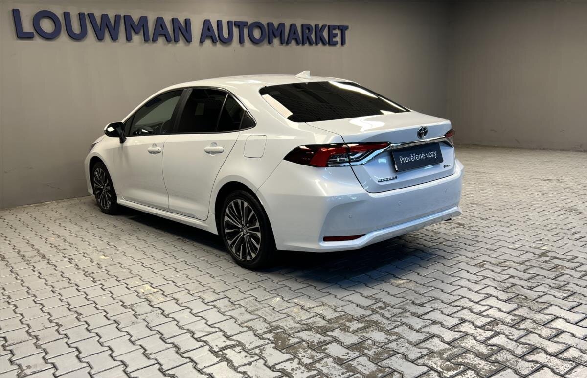 Toyota Corolla Sedan / Limuzína 1,8 l 72 kw