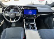 Lexus RZ 450e 10